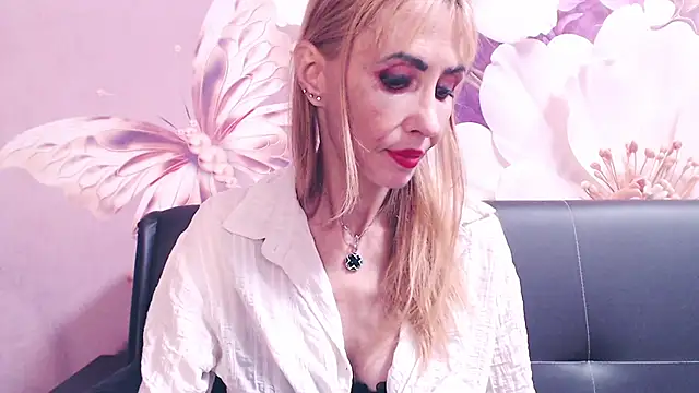 BlondPussyのウェブカメラショー