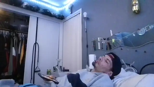 הופעת וובקאם של gifted723