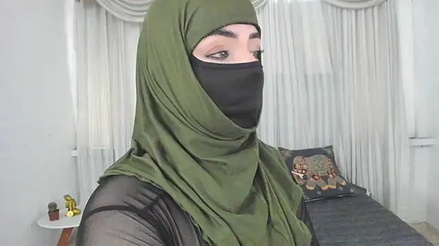 Онлайн чат XXX Uzra_hayed