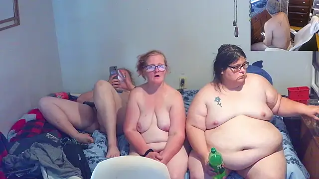 Jamesandjadethomas79's Webcam Show