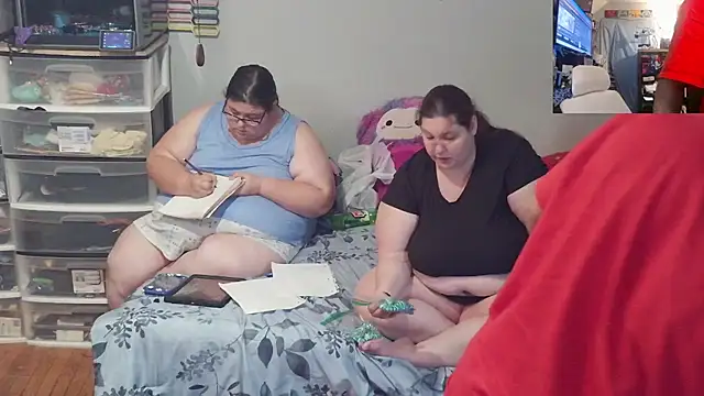 Jamesandjadethomas79's Webcam Show