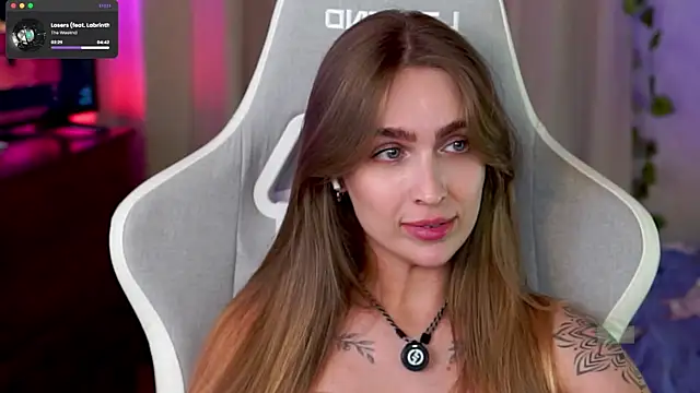 Вебкам-шоу Kamila_icee
