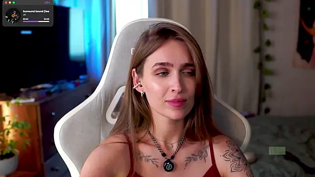 Chat +18 de Kamila_icee ao vivo