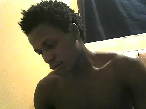 Bigras0011 Show in webcam