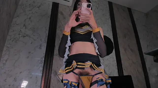 Bonnie_Luxury Webcam-Show