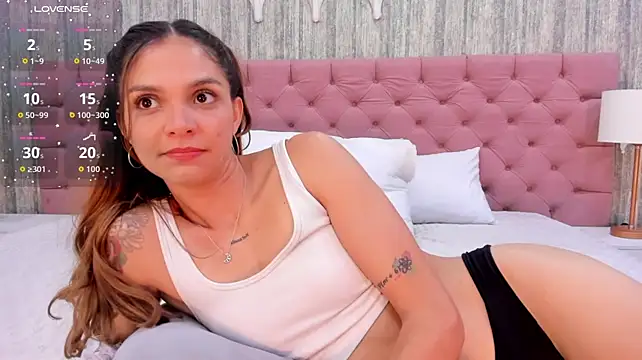 XXX chat uživo modela MeganLorensx
