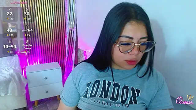 martinna_tay Chat XXX in diretta