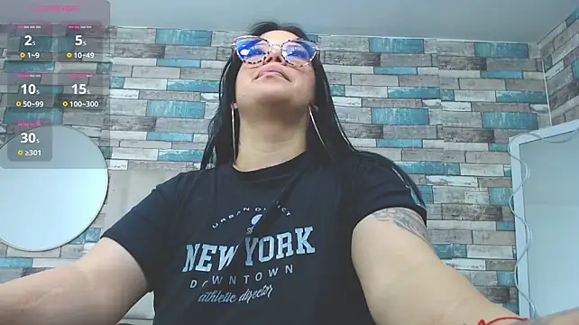 XXX chat uživo modela martinna_tay