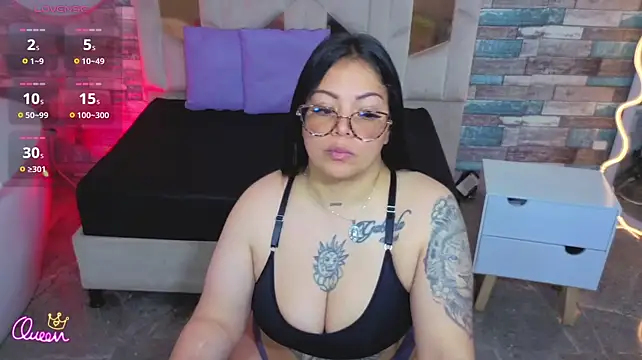 XXX chat uživo modela martinna_tay