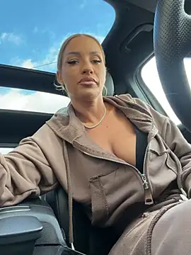 عرض كام LovingBlondie