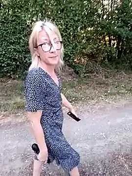 Timide_girl17 ওয়েবক্যাম শো