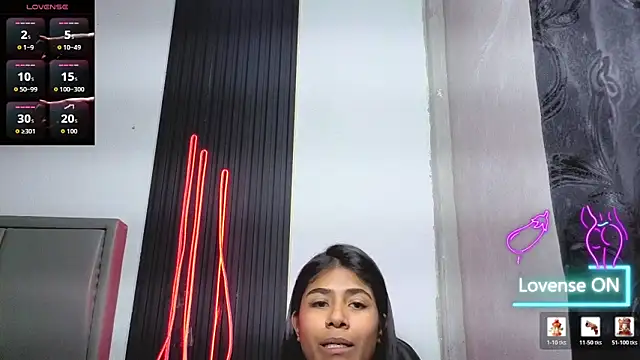 Rubi_boobs_ Adlı Modelin Canlı XXX Sohbeti