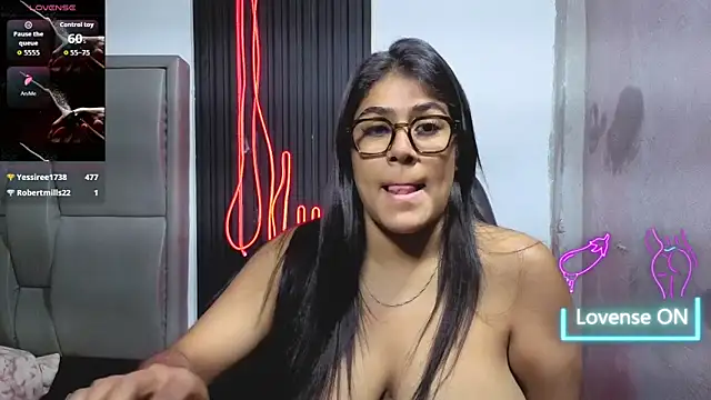 แชท XXX สดของ Rubi_boobs_