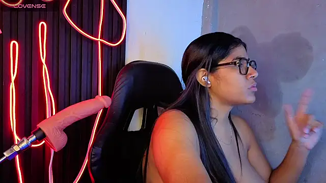 Rubi_boobs_ Chat XXX in diretta
