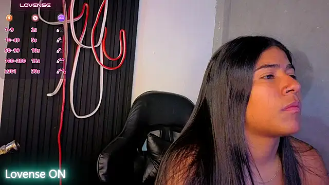 Chatroom XXX en direct de Rubi_boobs_