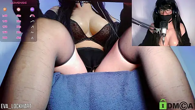 Eva_Lockhart Show in webcam