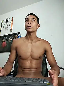 Demiansteven444 在線直播表演