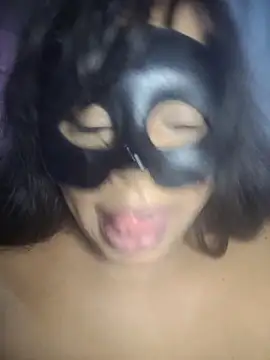Mulatabigbunda webkamerás műsora