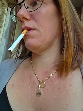 SpiceLea's Live XXX Chat