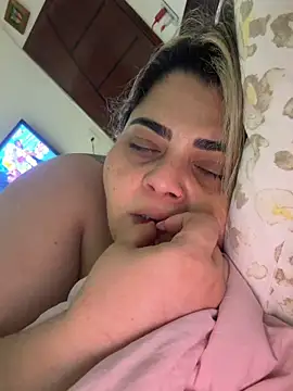 OrdinaryAnjou Adlı Modelin Web Kamerası Şovu