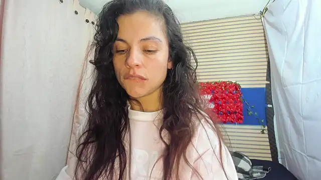 rosse_2504n Live XXX chat