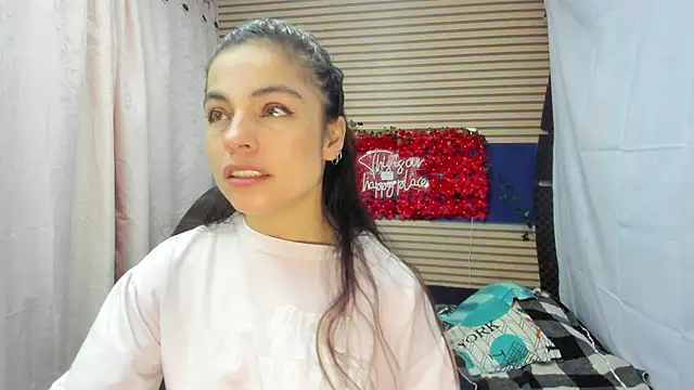 rosse_2504 live XXX chat