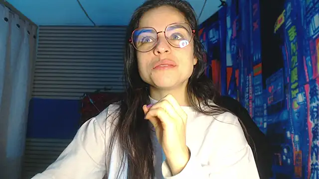 rosse_2504 XXX чат на живо