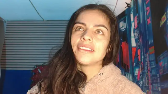 Chat +18 de rosse_2504 ao vivo