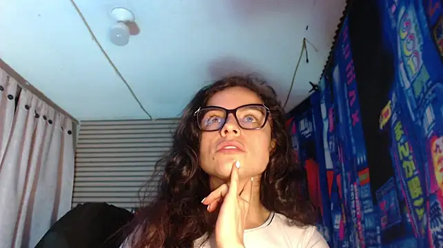 rosse_2504 Chat XXX in diretta