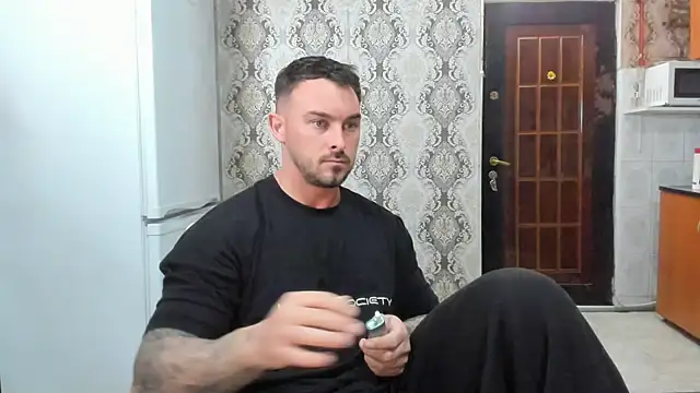 Jonmusclemaster 网络视讯表演