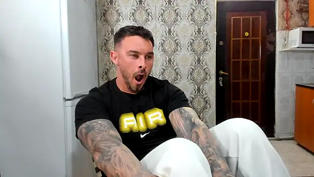 Jonmusclemaster Webcam show