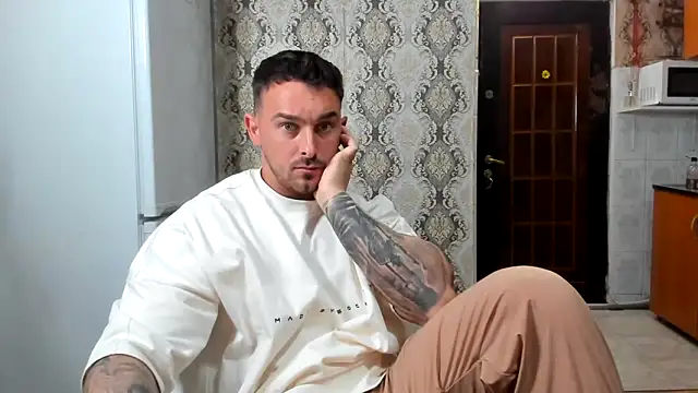 Jonmusclemaster Webcam show