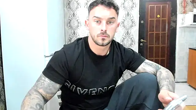 Jonmusclemaster Show in webcam