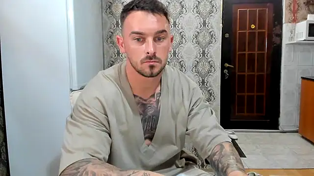 Jonmusclemaster Webcam show