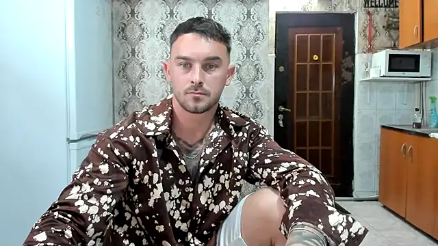عرض كام Jonmusclemaster