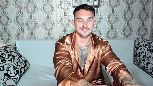Jonmusclemaster webcam show