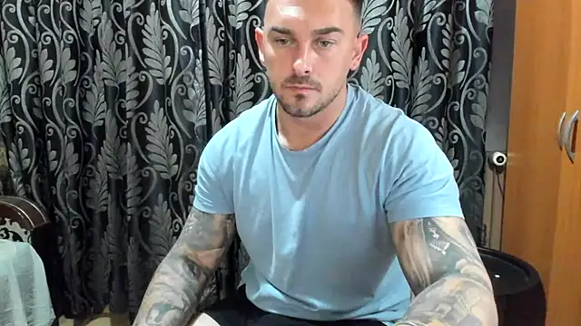 Jonmusclemaster's Webcam Show