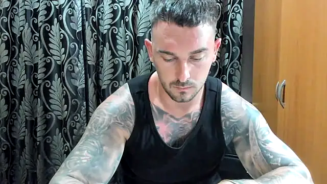 Jonmusclemaster – webcam-show