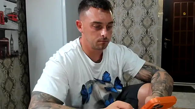 Jonmusclemaster Webcam Show