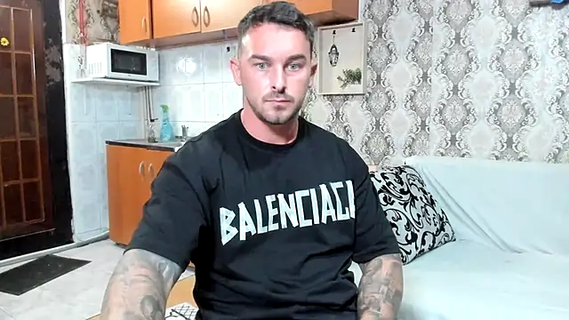 Jonmusclemaster Webcam show