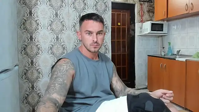 Show de Jonmusclemaster na webcam