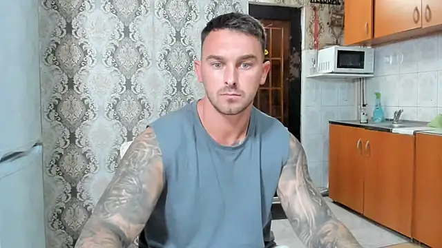 Jonmusclemaster Шоу с уебкамера