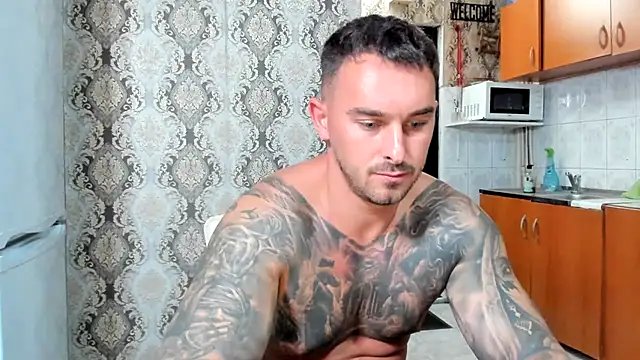 Show modela Jonmusclemaster na web-kameri