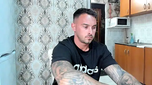 Webkamerová show Jonmusclemaster