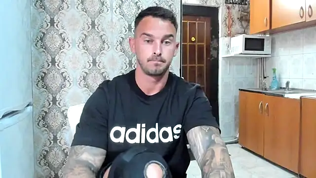 Jonmusclemaster Webcam-Show