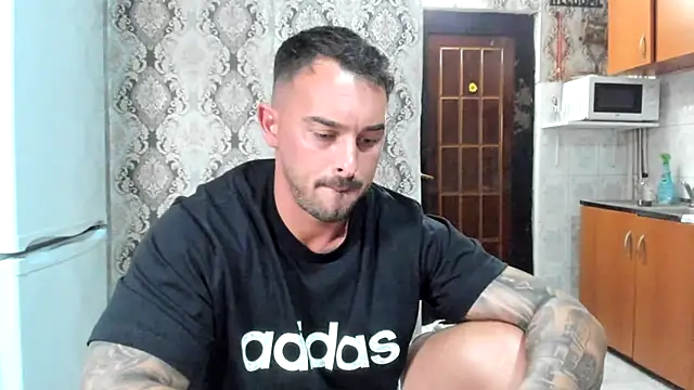 Show de Jonmusclemaster na webcam
