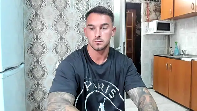 عرض كام Jonmusclemaster
