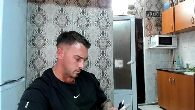 Jonmusclemaster webcam show