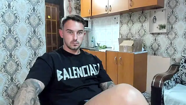 Jonmusclemaster Webcam show