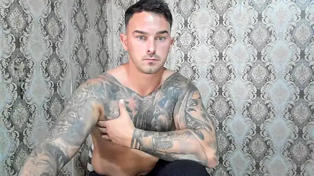 Jonmusclemaster 网络视讯表演